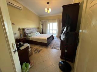 Spacious Lagoon-View gateway - 2