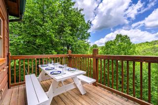 Private Wood Cabin - Scenic, Hot Tub, Pool Table, Family Fun, EV - 7