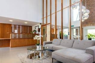 Stunning Studio Close To Station With Scenic Pond View - Londra - 1