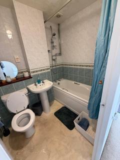 Modern 2BR Stay FREE WIFI FREE PARKING - Great Linford - 3