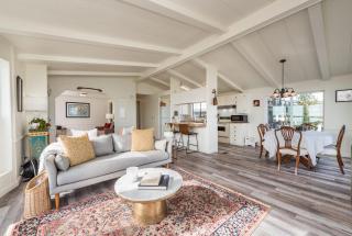 The Pink House - Dungeness Waterfront Home - 5
