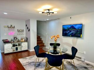 Hotel-Style, No Host, Professionally Managed ID254 - Jersey City - 4