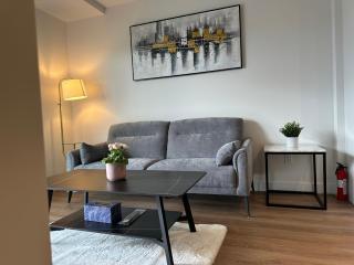 Scenic 2BR RiverView Suite in Downtown - 6