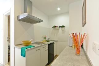 Apartments with parking space Novi Vinodolski - 24716 - 2