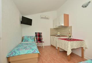 Apartments with parking spaces Makarska - 24785 - Makarska - 1