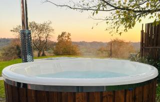 Awesome Home In Augustanovec With Wifi - - 3
