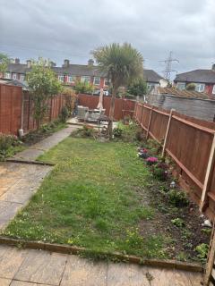 Three bedrooms holiday home fun -relax &work - Surbiton - 7