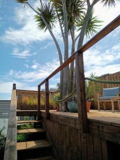 Cosy Coastal Escape with Seaview Terrace - Donaghadee - 1