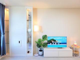 Cozy & spacious loft in Seoul near Myeongdong - 1