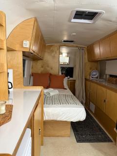 Boheme Retreats 1960s Vintage Camper Ella - Livingston Manor - 6