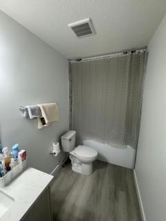 Cozy Inn new basemt wt sep entrance contains 1 bdrm and den for up to 4 guests - Airdrie - 7
