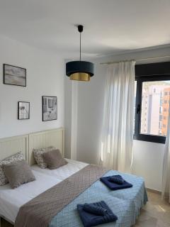 Oasis Cala Alta New Apartment 120qm free parking, pool, 2 bath, 3bdr, Wi-Fi, air-condit - Benidorm - 7