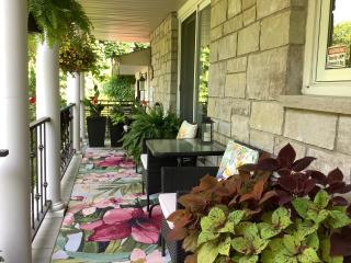 Via Veneto - Old Town - Niagara on the Lake - 5