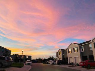 Tampa Modern Vacation Townhome - Riverview - 6