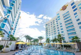 Tampa Modern Vacation Townhome - Riverview - 1