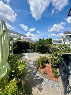 Peaceful House with Backyard - Langley - 9