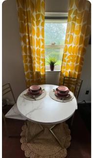 Book now for DC Jazz Fest! Sunny Spacious 2BR, 1BA Private Suite DC East - PG County - Capitol Heights - 4