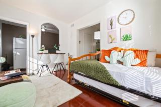 Springtime Oasis Sun Kised 1BR Near UofA - 7