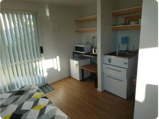 a private and sunny unit in the middle of north shore - Auckland - 4