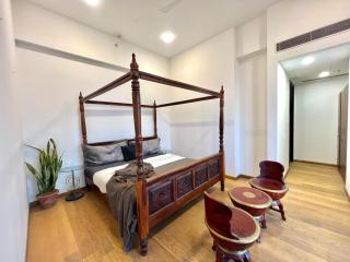 cozy room with hill view at 30k monthly - Gurgaon - 0