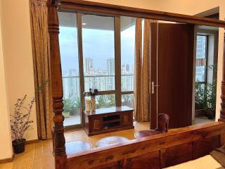 cozy room with hill view at 30k monthly - Gurgaon - 6