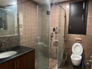 cozy room with hill view at 30k monthly - Gurgaon - 2
