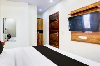 Hotel O SUNSHINE - New Delhi - 1