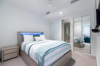 Absolute Beachfront Penthouse Sunshine Coast - - 5