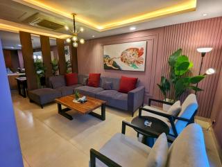 Luxury Three Bedroom Family Apartment Gold Crest Mall DHA ph4 - Lahore - 5