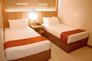 Hotel Veniz - Session - Baguio City - 1