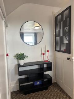 The Victorian Loft - Sleeps 4 - Parking & WIFI Inc - Moffat - 8
