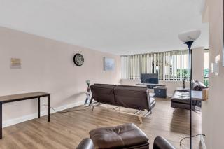 Arlington 2BR Furnished Apartment in Crystal City apts - Arlington - 2