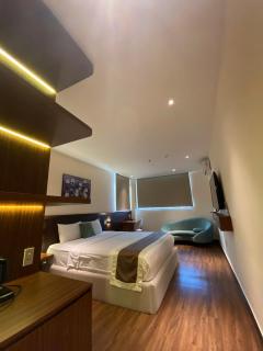 Bros Hotel Nguyễn Trãi - Ho Chi Minh City - 3