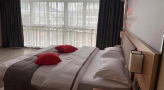 Thank Inn Hotel Shandong Heze Mudan District Bayi Road Pedestrian Street - Heze - 4