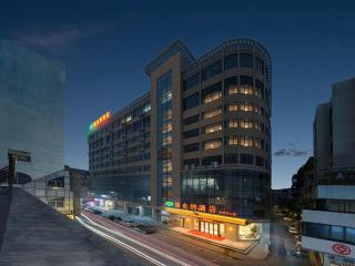Vienna Hotel Guangdong Zhaoqing Sihui Center Jade Expo Market - Zhaoqing - 0