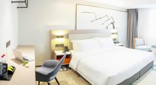 GreenTree Eastern Chongqing Yangjiaping Pedestrian Street Mixc Hotel - 6