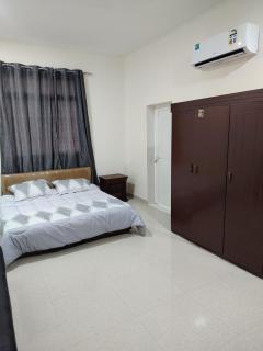 شقة غرفتين وصالة عوقد Two-Bedroom Apartment in Awqad - 4