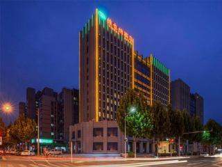 Vienna Hotel Zhengzhou Only Henan Movie Town - Zhengzhou - 0