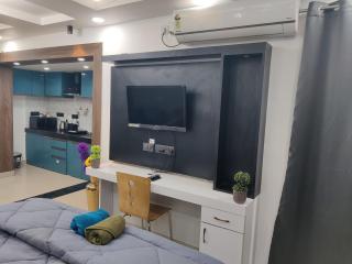 Couple friendly stay - Noida - 8