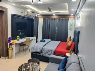 Couple friendly stay - Noida - 4