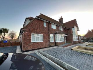2 Royal Apartments, Ground Floor,two Bed,Fast Wifi - Parkeston - 2