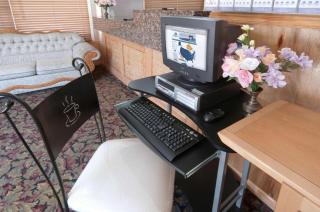 Americas Best Value Inn & Suites Macon at Sunset Dr - Macon - 3