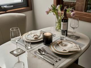 Sunflower Apartment - Luxury Suite by THC Group - Ho Chi Minh City - 4