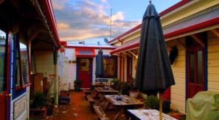 Stables Lodge Backpackers - Napier - 7