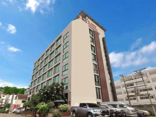 B2 Bangkok Srinakharin Boutique & Budget Hotel - Banguecoque - 0