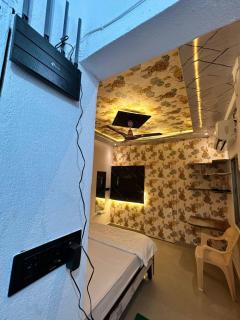 Prusha Homestays - 3