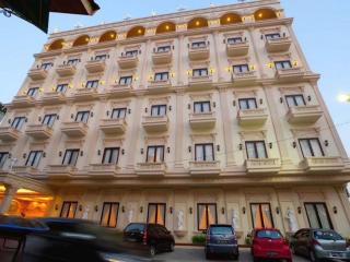 Hotel Grand Town - Makassar - 0
