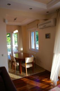 Cezar Holiday Home - Sveti Stefan - 1
