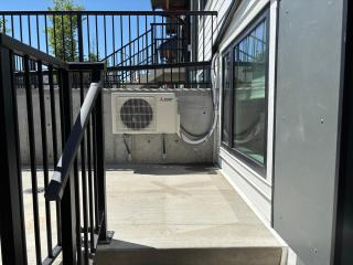 Cozy & Stylish AC Suite Near YYC Airport - Calgary - 7
