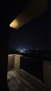 Cozy 1BHK With Balcony View - Rawalpindi - 9